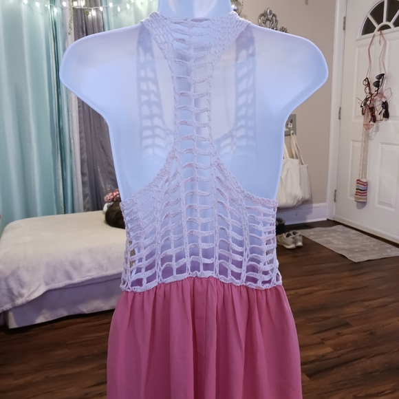 Hot and delicious mini dress with knit top and coral bottom. - Picture 3 of 3